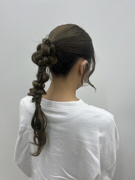 ビーヒアナウ N゜03 金沢駅西店(BE HERE NOW) 【hair set/編みおろしポニー/結婚式お呼ばれヘア/ロング】