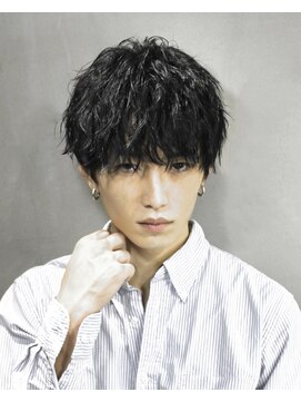 シェノン オム(CHAINON HOMME) ツイストスパイラル