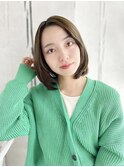 重めシルエットのカジュアルボブスタイル