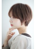 大人女性の丸みが可愛いショートボブ