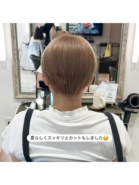 スパーク(SPARK) ミルクティーカラー