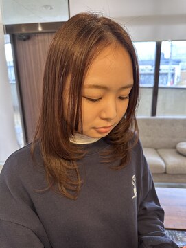 ピンクベージュカラー