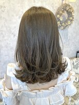 ディーヴァヘアーエズ(DIVA hair Eze) ブリーチなしカラー◎オリーブベージュ/顔周りレイヤー/透明感
