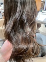 ピークアブー アヴェダ ギンザシックス(PEEK-A-BOO AVEDA GINZASIX) 【白髪ぼかしカラー】髪質改善 美髪 艶髪 ◆