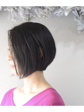 ケイカ(Keica) ショートボブ