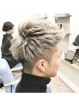 エルマーク(L-MARK) ホワイトティカラー×カット【L-MARK,大阪,寝屋川,香里園】