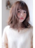 【elfo】前髪ありのミディアムパーマは男女ウケUPのモテヘアです
