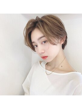 リコバイアフロート(riko by afloat) ショート人気ナンバー１・ハンサムショートボブ[立野克弥]