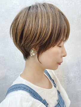 ダブル(DOUBLE) 大人可愛い20代30代40代前下がり丸みショートボブ◎