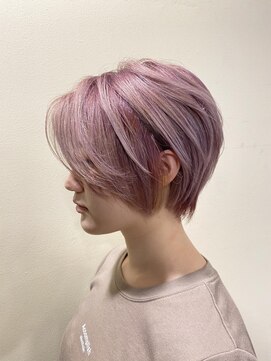 ブリッツレボルト(BLITZ R EVOLUT) ホワイトピンク×外国人風ショート