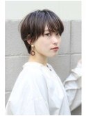 切りっぱなしくびれショートマッシュルームヘア大人ショートボブ