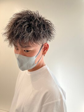 ビーテックバイゼン 山科店(B-TECH by Zen) ツーブロック短髪モテるスーツ束感メッシュシークレットパーマ