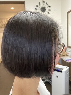 メイメーア(Ma Mere) ボブ