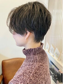 ボタンヘアー 日吉(BoTaN HAIR) マッシュショート/ステップボーンカット/くせ毛風カール/日吉