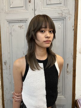 ディディ イック(didi ic) ：海外風レイヤー×グレージュ