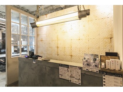フラッグ バイ ヘッドライト 名古屋金山店(FLAG by HEADLIGHT)の写真