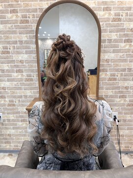 ラクス(Lacus) ハーフアップお団子