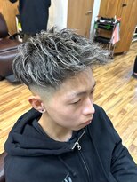 ヘアスタジオ ロメオ(hair studio Romeo) ツイスパホワイトメッシュフェードハイライト