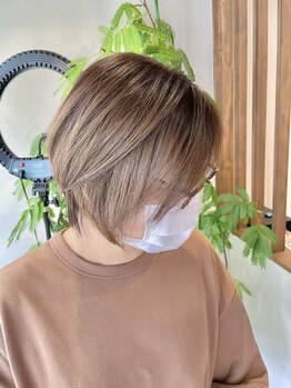 フィーリー ヘア デザイン 太田店(feAry)の写真/【脱白髪染め】でぼかして魅せる☆ 気負わず楽しむ大人の髪色