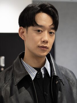 スミス 秋葉原(Smith) MEN’S HAIRブルーブラックシャドウパーマ