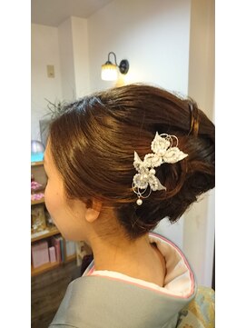 ヘアーフェイス リンド(hair face Lindo) 卒業式、入学式