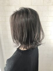 【Alma hair】アッシュローライトエアリーミディ★外ハネボブ