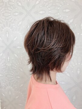 エメラ ヘア ドレッシー(EMERA hair Dressy) くびれショートをウルフなバランスで決める☆