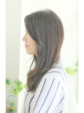 オルテプラスエヌ(horte +n) 20代30代40代 コクのある抜け感ロング【京都駅】