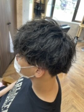 ラウ(LAU) 無造作パーマ