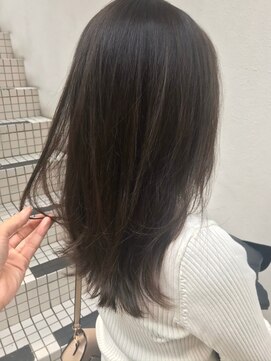 モルニ(MORNI) ダークカラー_マロンベージュ Aラインボブ かきあげ