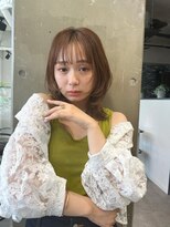 ミューバイケンジ(miu by KENJE)&nbsp;miu お洒落な顔まわりデザインとウルフ