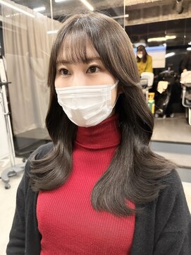 アリュウル 表参道(ALLURE) ロング20代 くびれ巻き 韓国巻き ベージュ グレージュ 水越