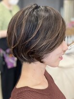 ヘアークリアー せんげん台&nbsp;大人可愛い マッシュ 丸みショート ハイライト デザインカラー