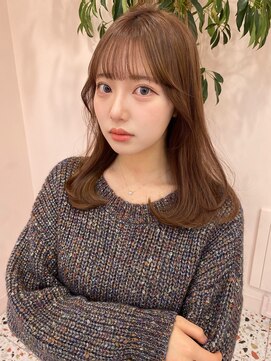 ボタン シブヤ(VOTAN SHIBUYA) ベージュ/韓国ヘア/渋谷/レイヤー/顔まわり