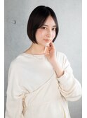 センターパートナチュラルストレートボブスタイル　イルミナ