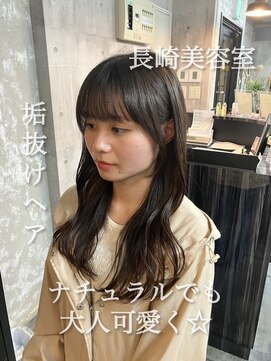 コワファースト長崎シャンプーボーイ 2nd(COIFF1RST 長崎 SHAMPOO BOY) 長崎 韓国ヘア レイヤー ブリーチなしカラー ブラウン 顔周り