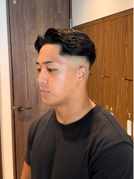 グルーマーズトウキョウ 渋谷店(GROOMER/S TOKYO) ラフカール　フェード　スペインカール