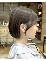 アフロート ルヴア(AFLOAT RUVUA)&nbsp;〔岩田莉奈〕40代50代に人気の似合わせ丸みショートボブ　新宿