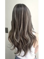 ノーム 横浜(NORM)&nbsp;外国人風ハイライトグレージュミディアムレイヤーミルクティー