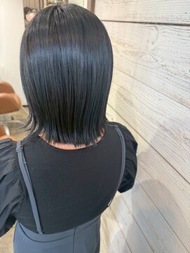 ベルクープス 天王寺店(Belle Coupes) 【Bellecoupes】大人女性に艶ボブ　ダークブルージュ