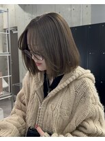 ローレン(Lolen.)&nbsp;オリーブベージュ　（福岡/ハイトーン/レイヤー/顔周り）