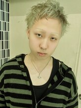 キュエ(qiie) reiya