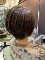 ヴィアンカ(Vianca) 大人ショートボブ