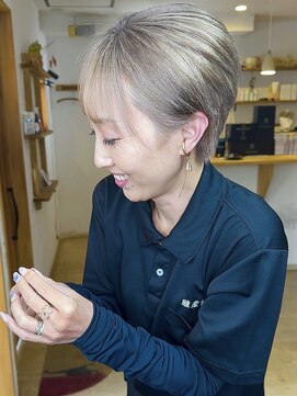 ブレイズヘアー(BLAZEhair) 【これでも脱白髪染め】ミルクティグレージュ×ブリーチ３回