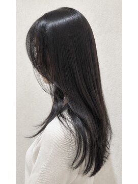 ゼロ 伊勢店(ZERO) 艶感たっぷり、上品なレイヤーロングストレート