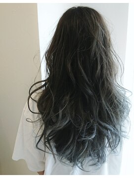 ヴァパウス(Vapaus) THROW　SMOKE　スモーキーアッシュ