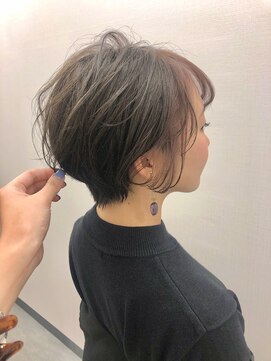 フークフーク(HOEK HOEK) まるみショート × くすみラベンダー 20代30代40代50代