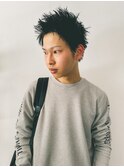 黒髪スパイキー