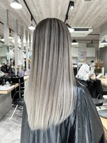 レディアル 大宮(REDEAL ope.) ホワイト系バレイヤージュ