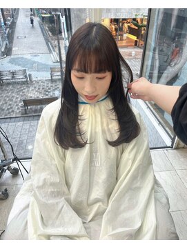 オブヘアージユウガオカ(Of HAIR Jiyugaoka) 【レイヤーカット】